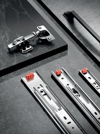 Teleskopik Bilyalı Ray